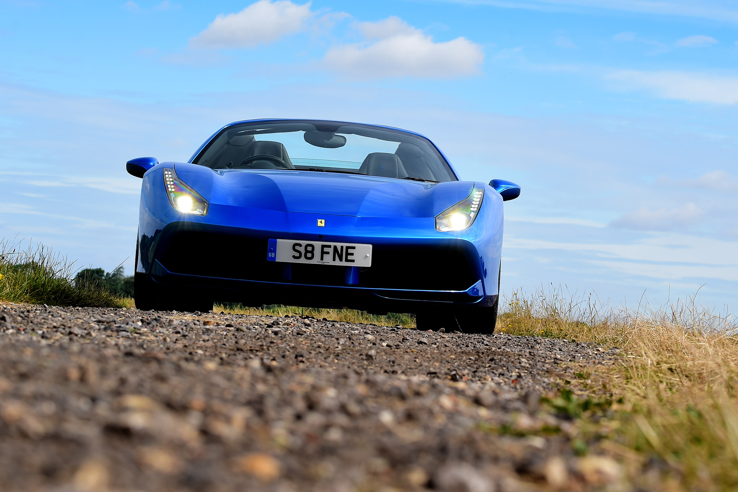 Ferrari 488 Spider convertible nose