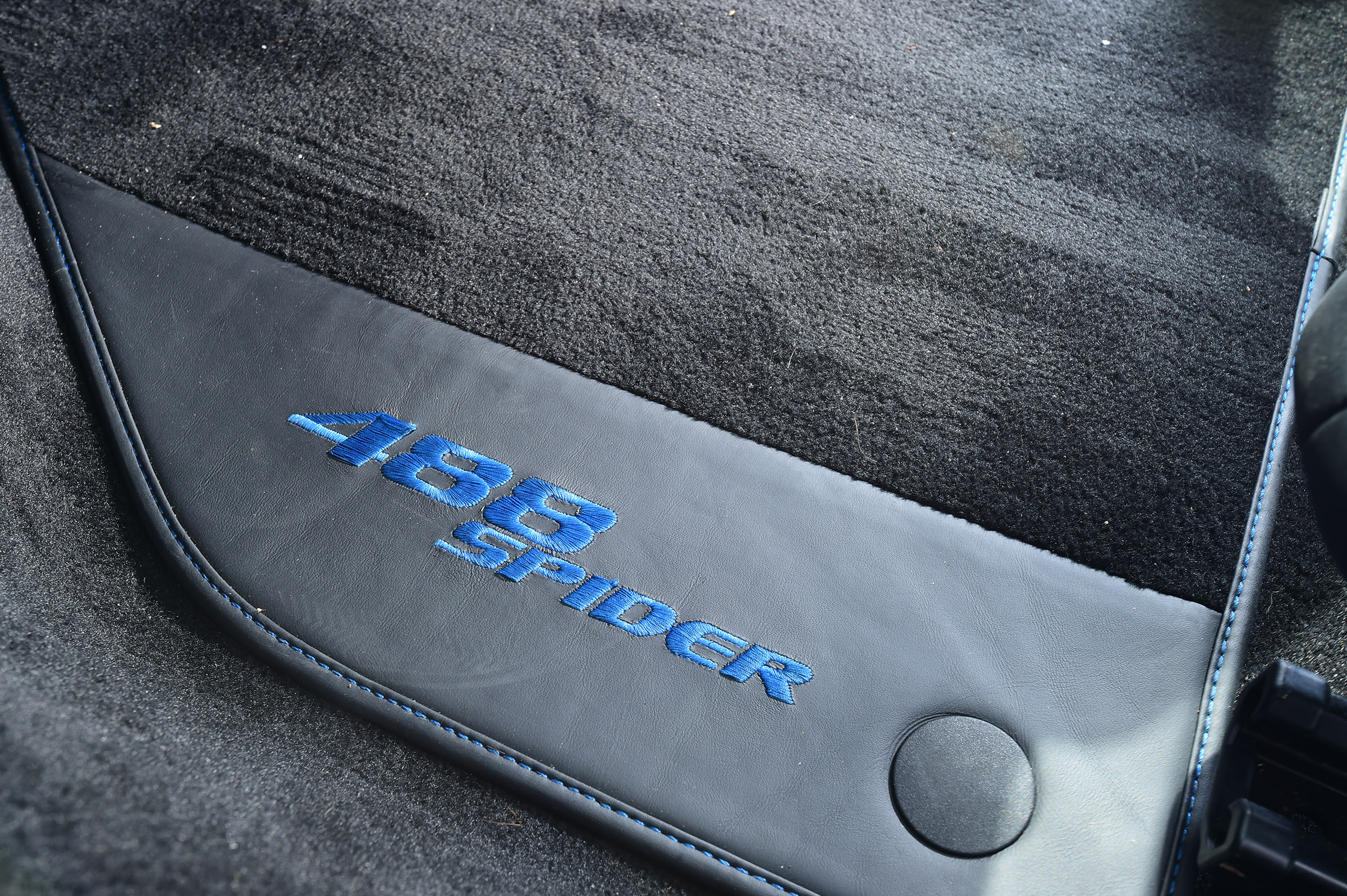Ferrari 488 Spider convertible floor mats