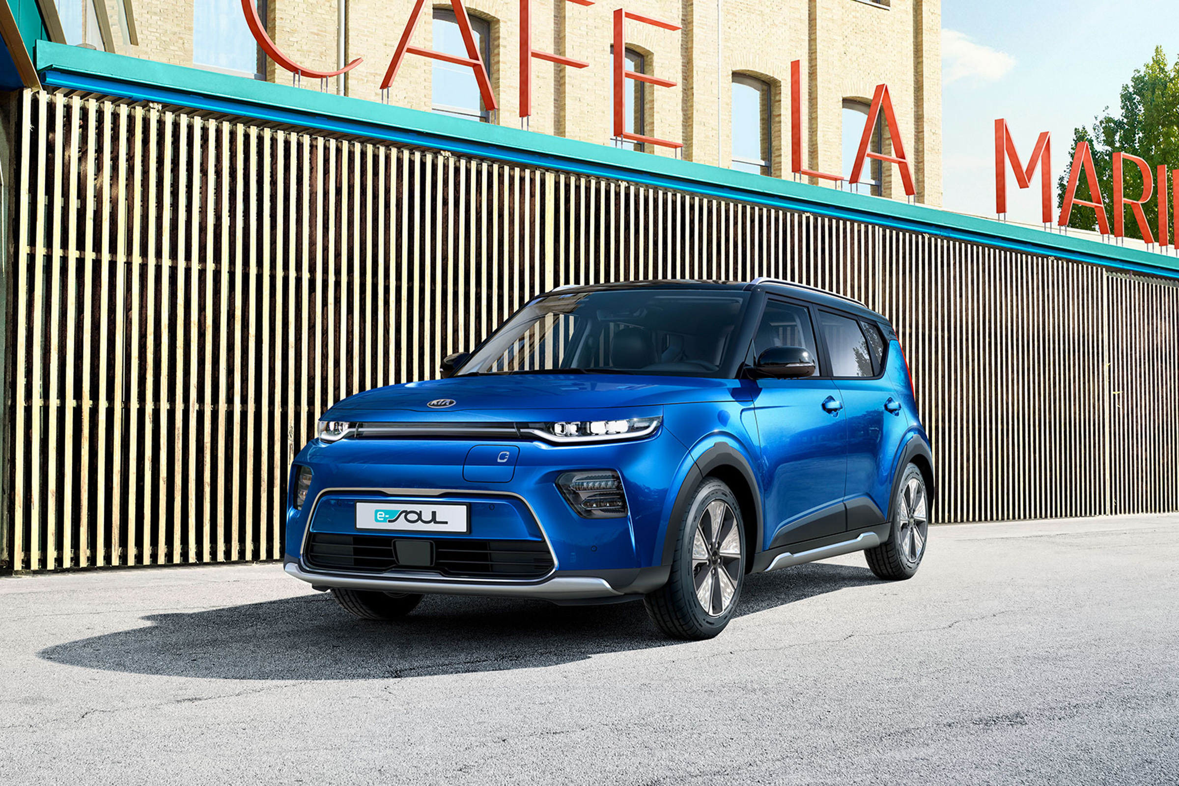 Kia Soul EV front