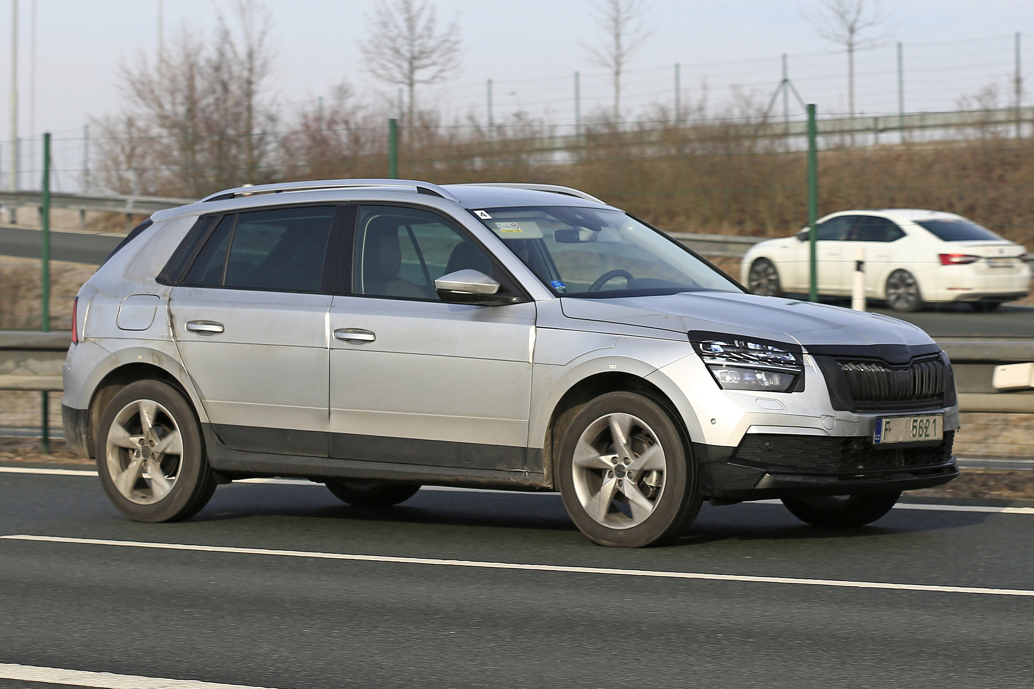 Skoda Kamiq in silver driving
