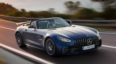 Mercedes-AMG GT R Roadster front tracking