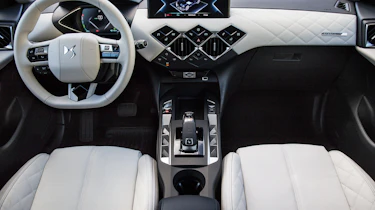 DS 3 Crossback E-Tense pre-production interior