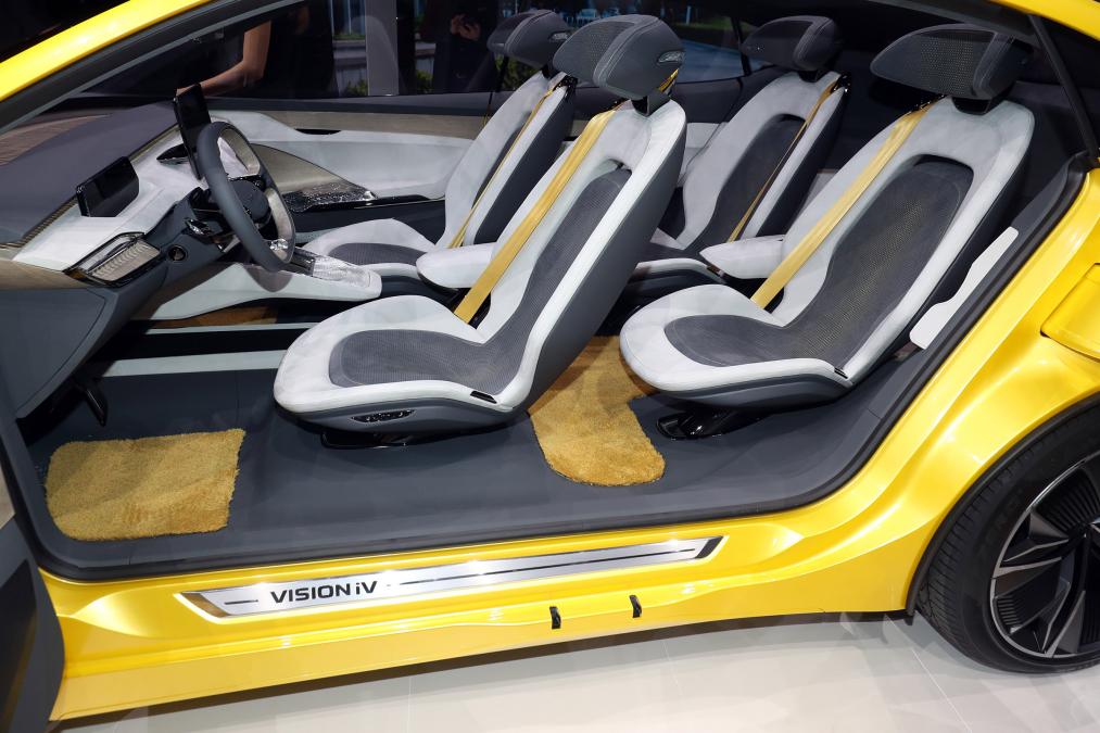 Skoda Vision iV Concept - interior side