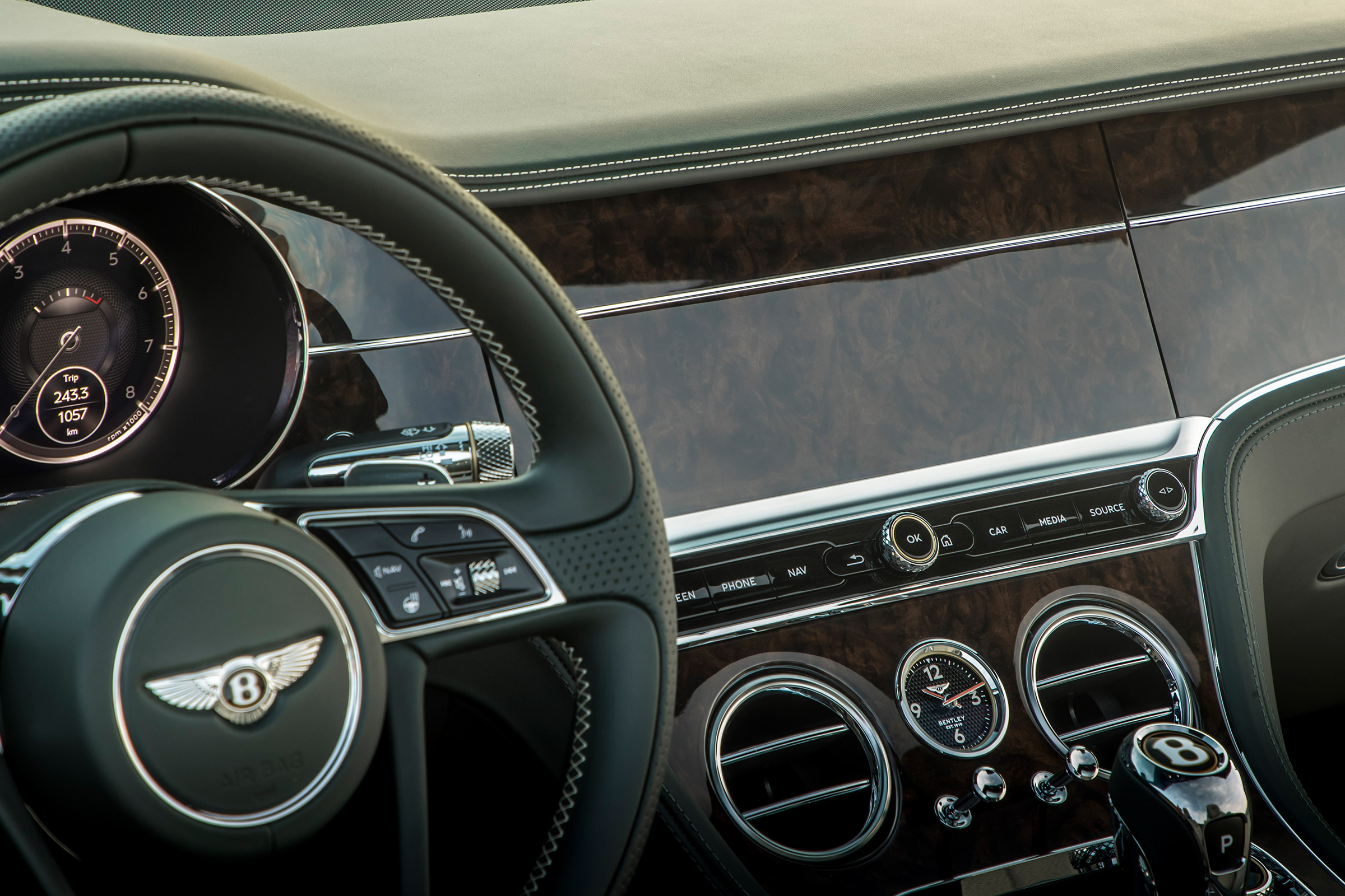 Bentley Continental GT Convertible wooden veneer