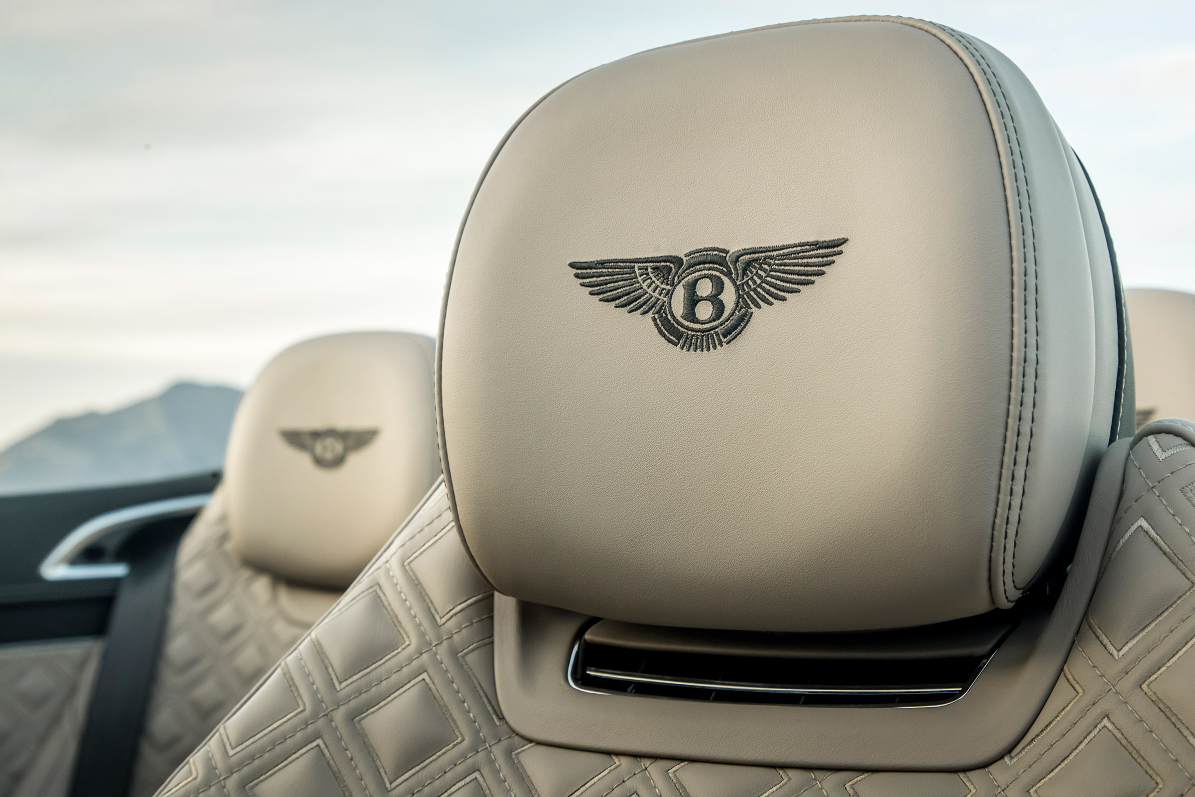 Bentley Continental GT Convertible headrest