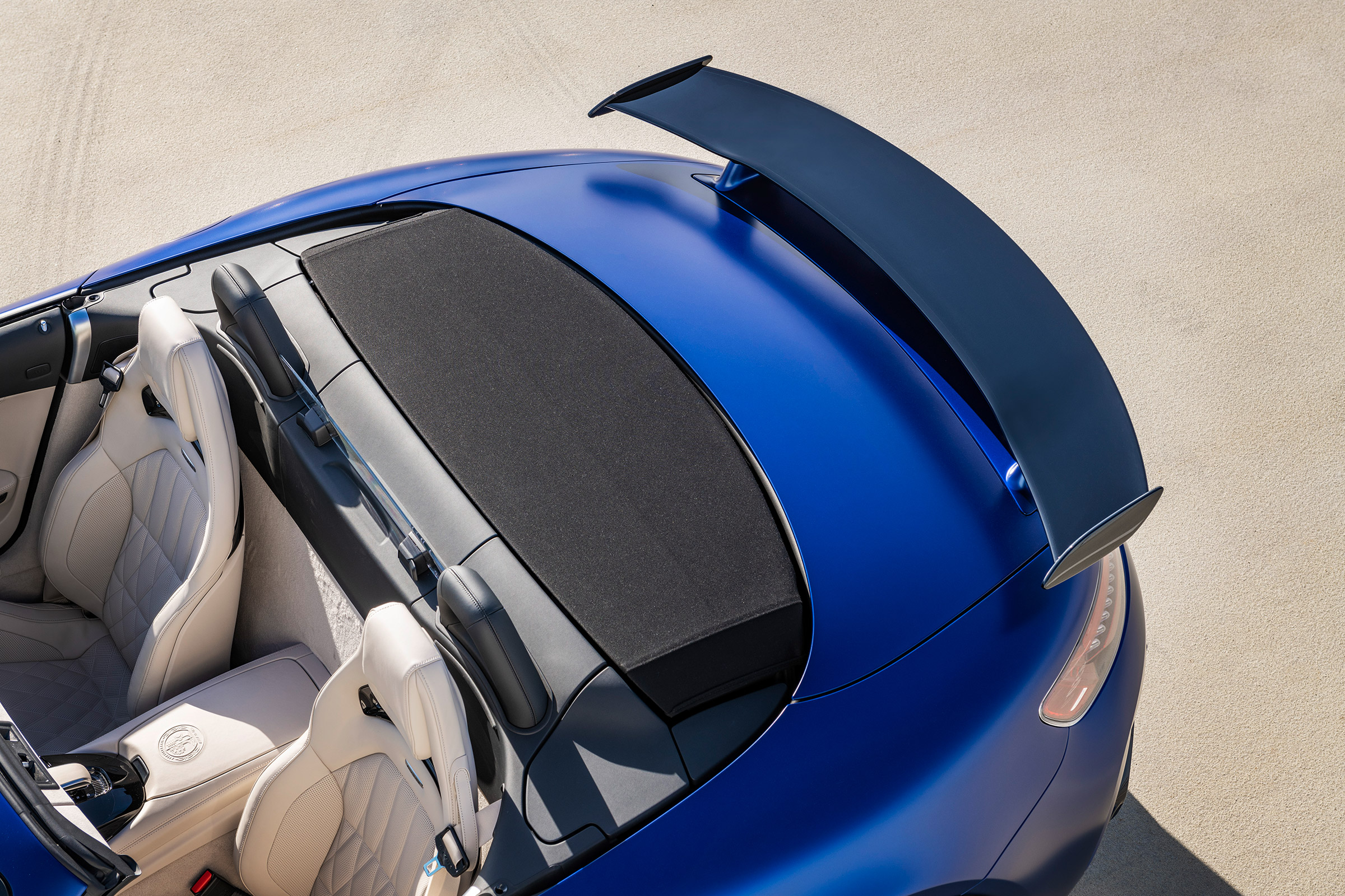 Mercedes-AMG GT R Roadster rear spoiler