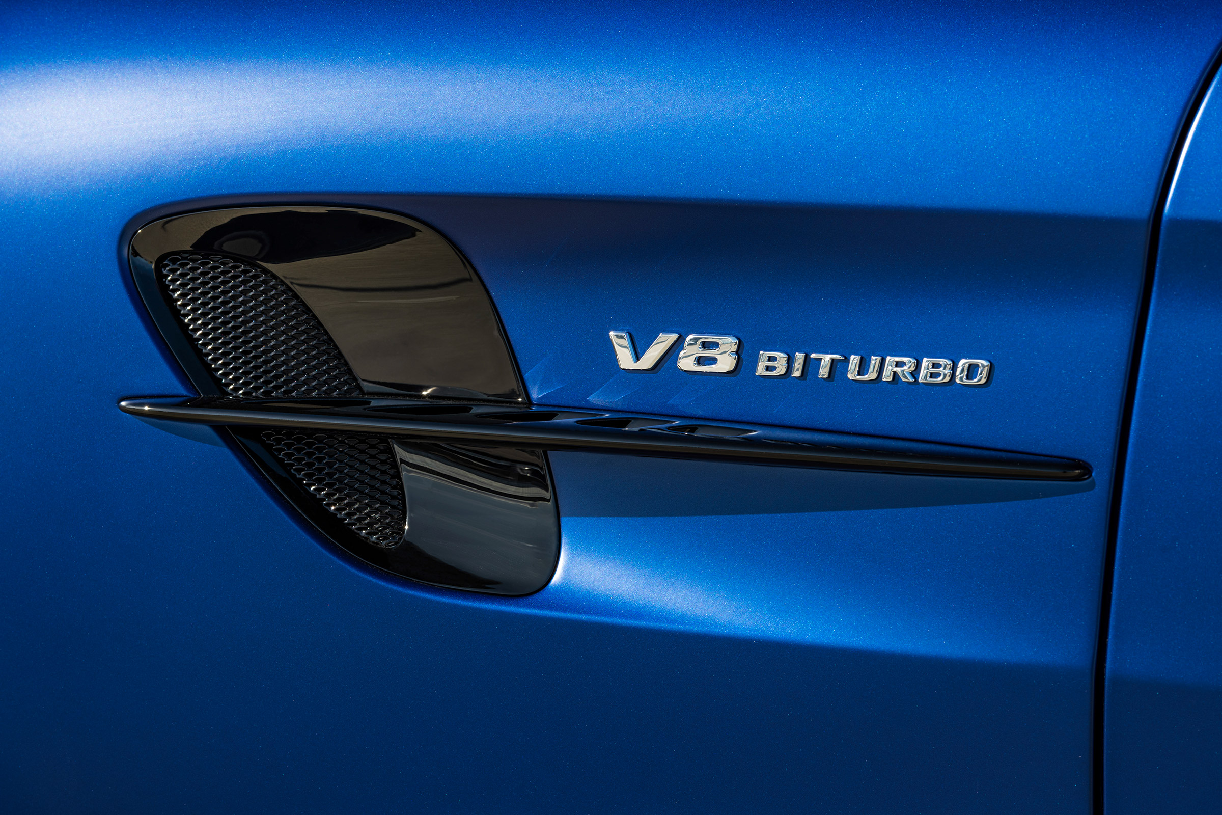 Mercedes-AMG GT R Roadster badge