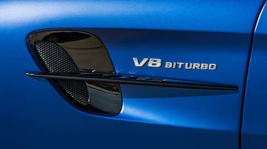 Mercedes-AMG GT R Roadster badge