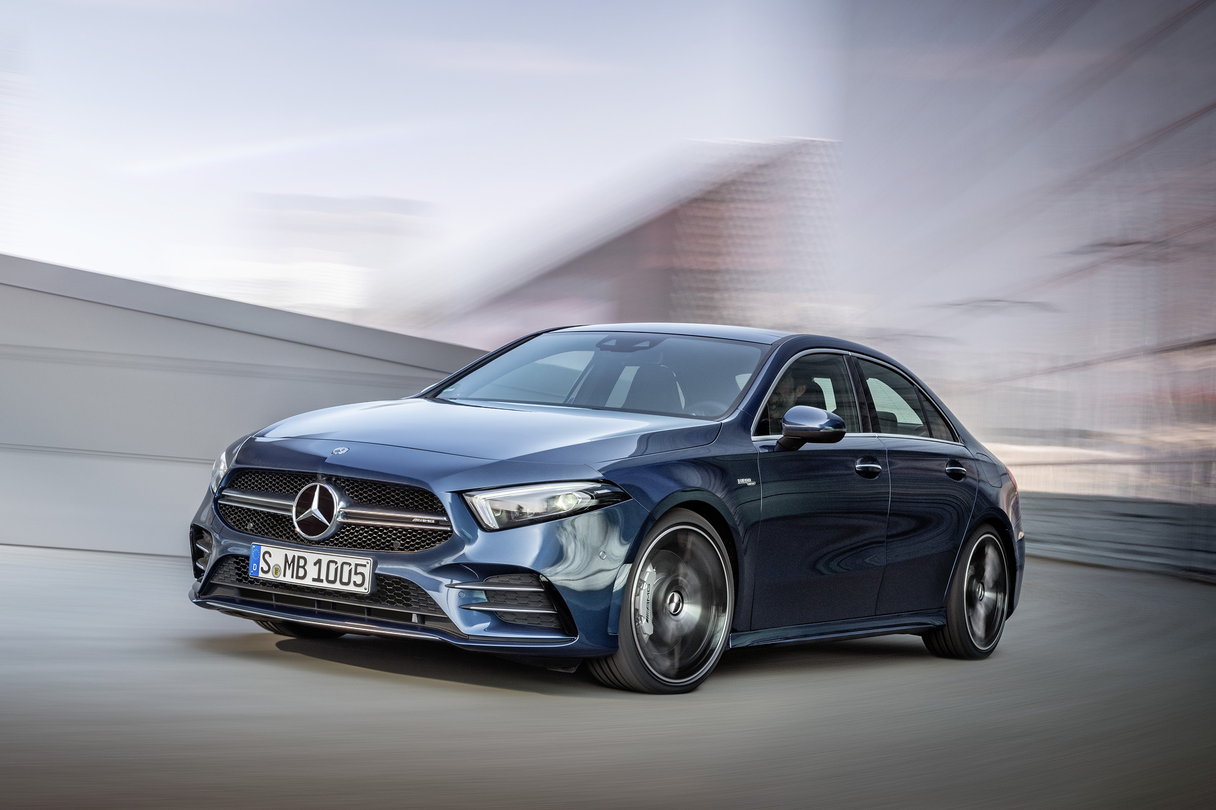 Mercedes-AMG A 35 Saloon - front driving 