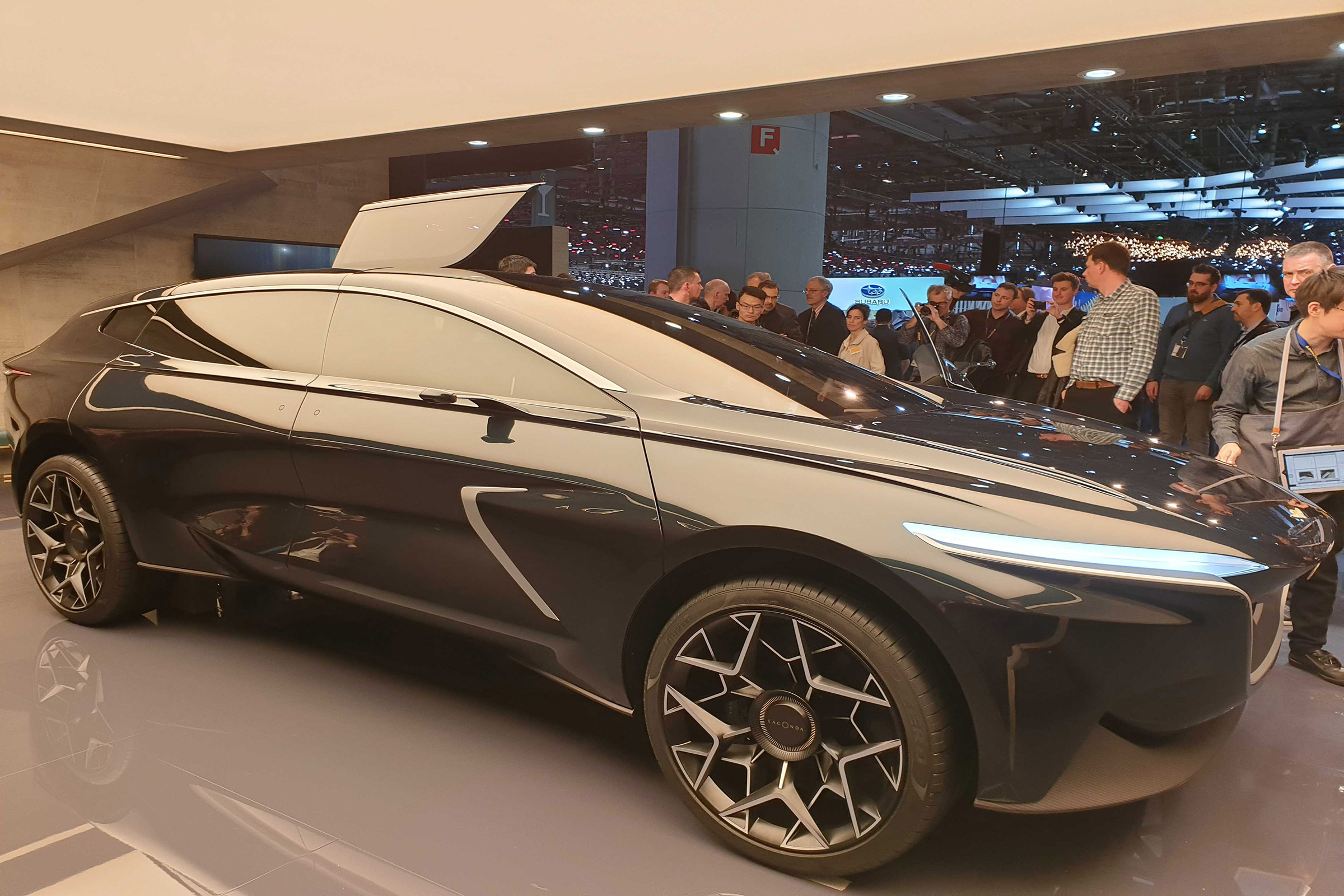 Lagonda All-Terrain SUV concept Geneva profile