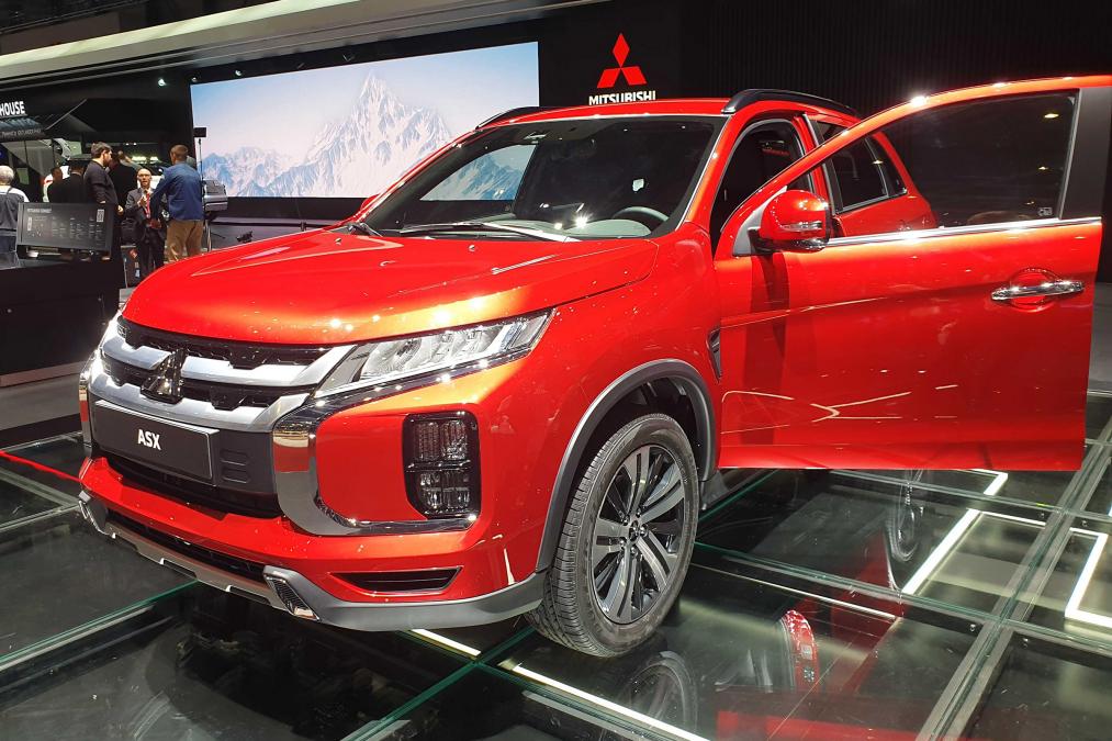 2020 Mitsubishi ASX - Geneva - Front quarter