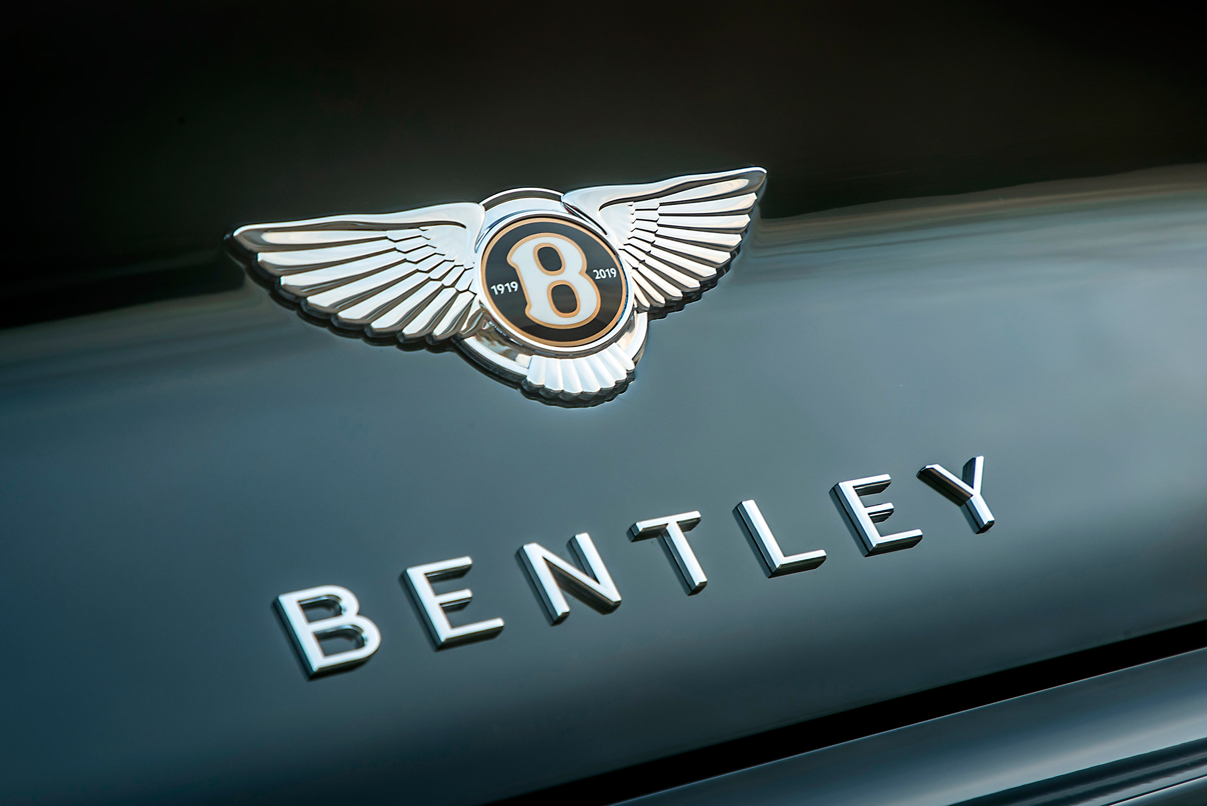 Bentley Continental GT Convertible badge