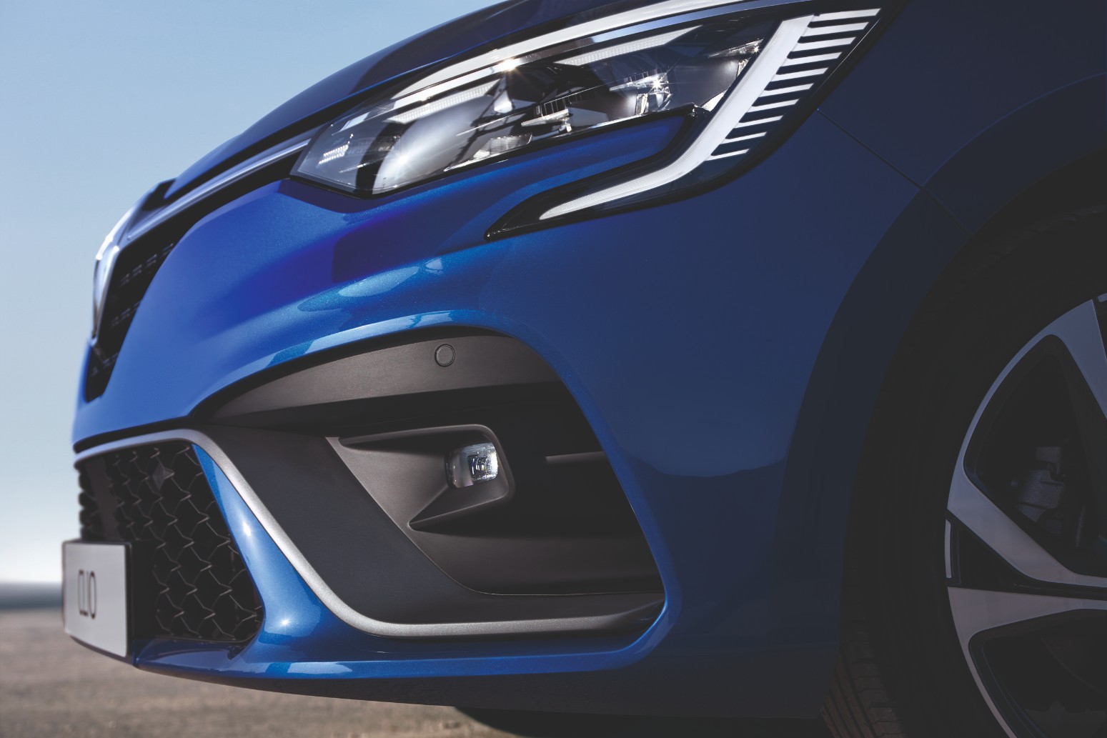 2019 Renault Clio - Close up front