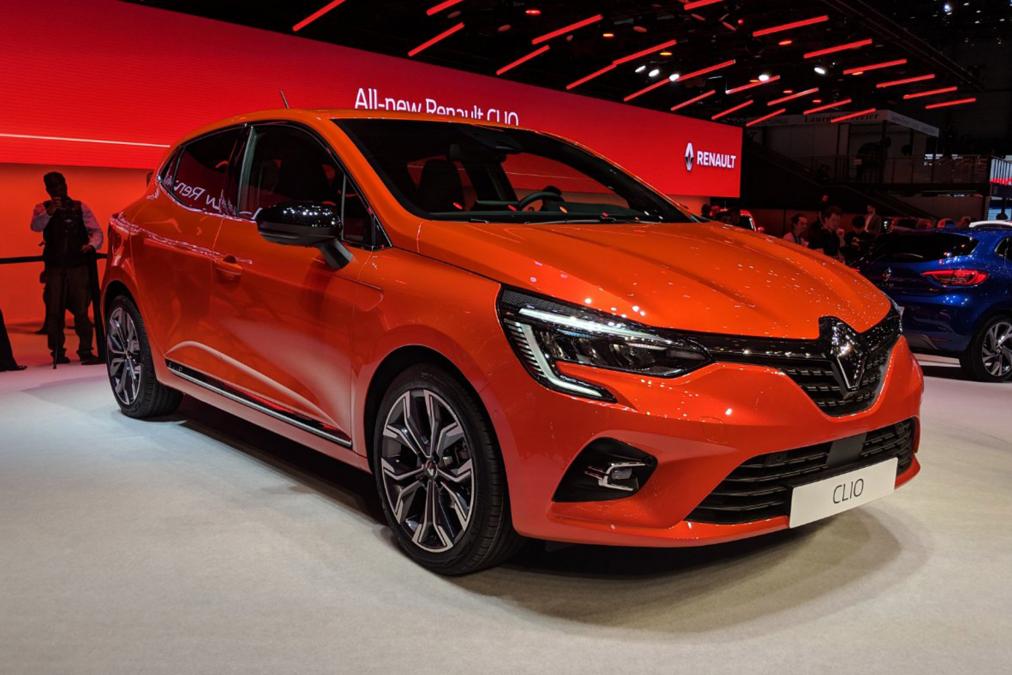 2019 Renault Clio front