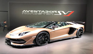 Lamborghini Aventador SVJ 2019 Geneva front quarter passenger