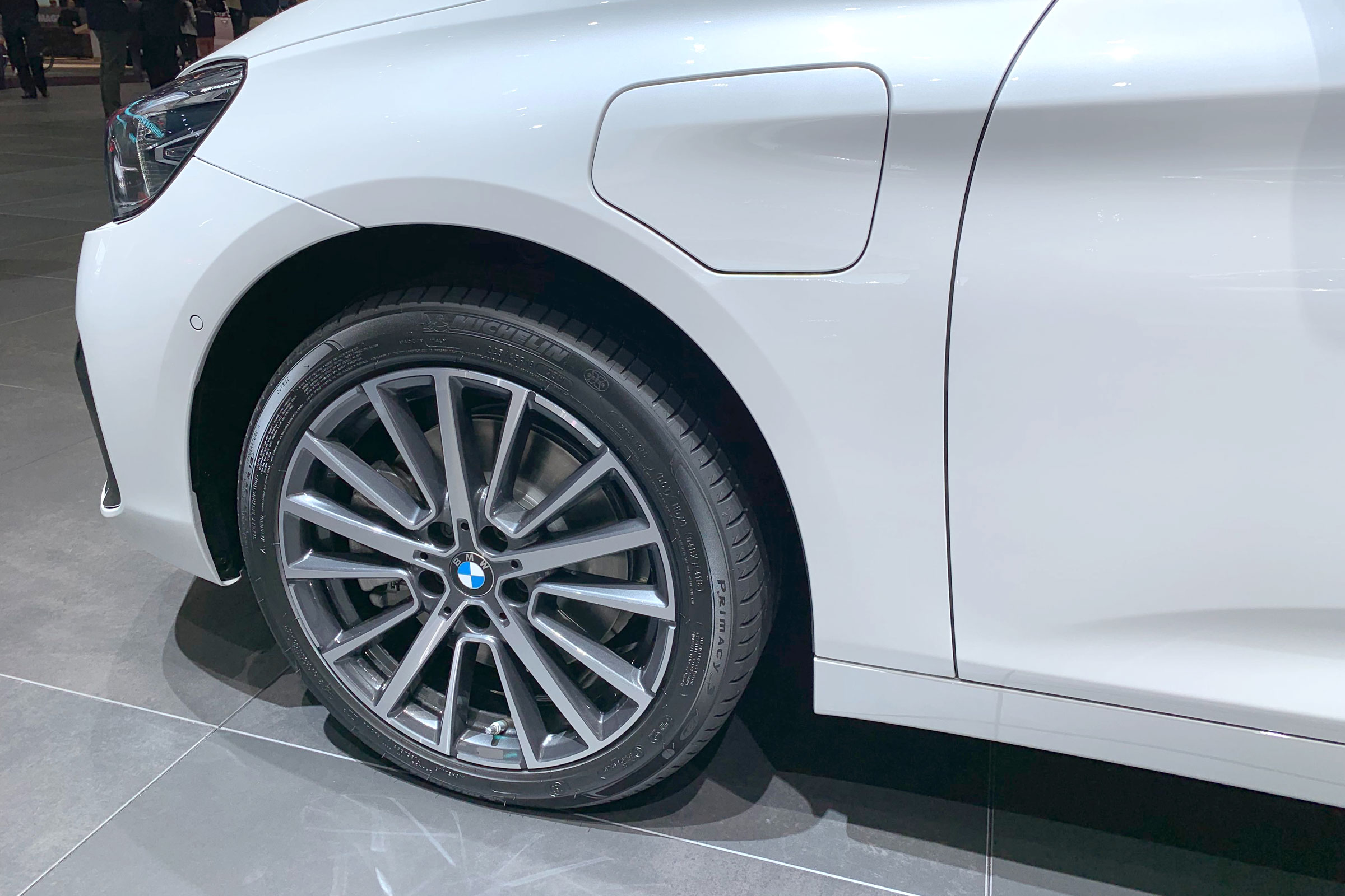 BMW 225xe wheel at the 2019 Geneva Motor Show