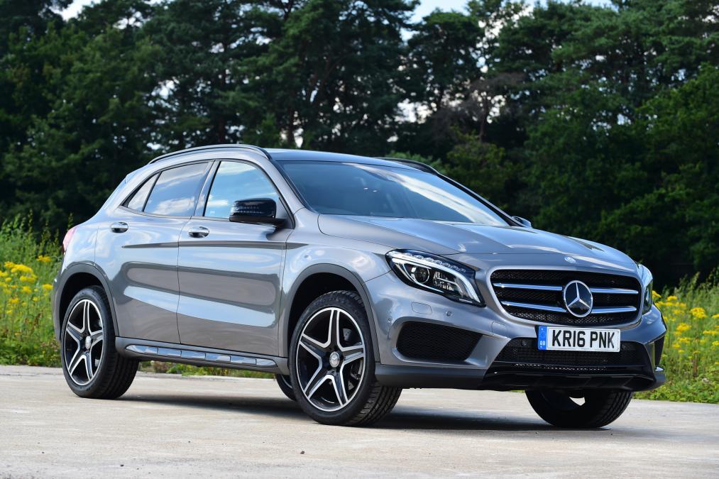 Mercedes-Benz GLA-Class AMG Line - front static