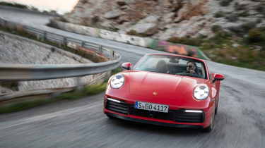 Porsche 911 Cabriolet 2019 tracking corner 3