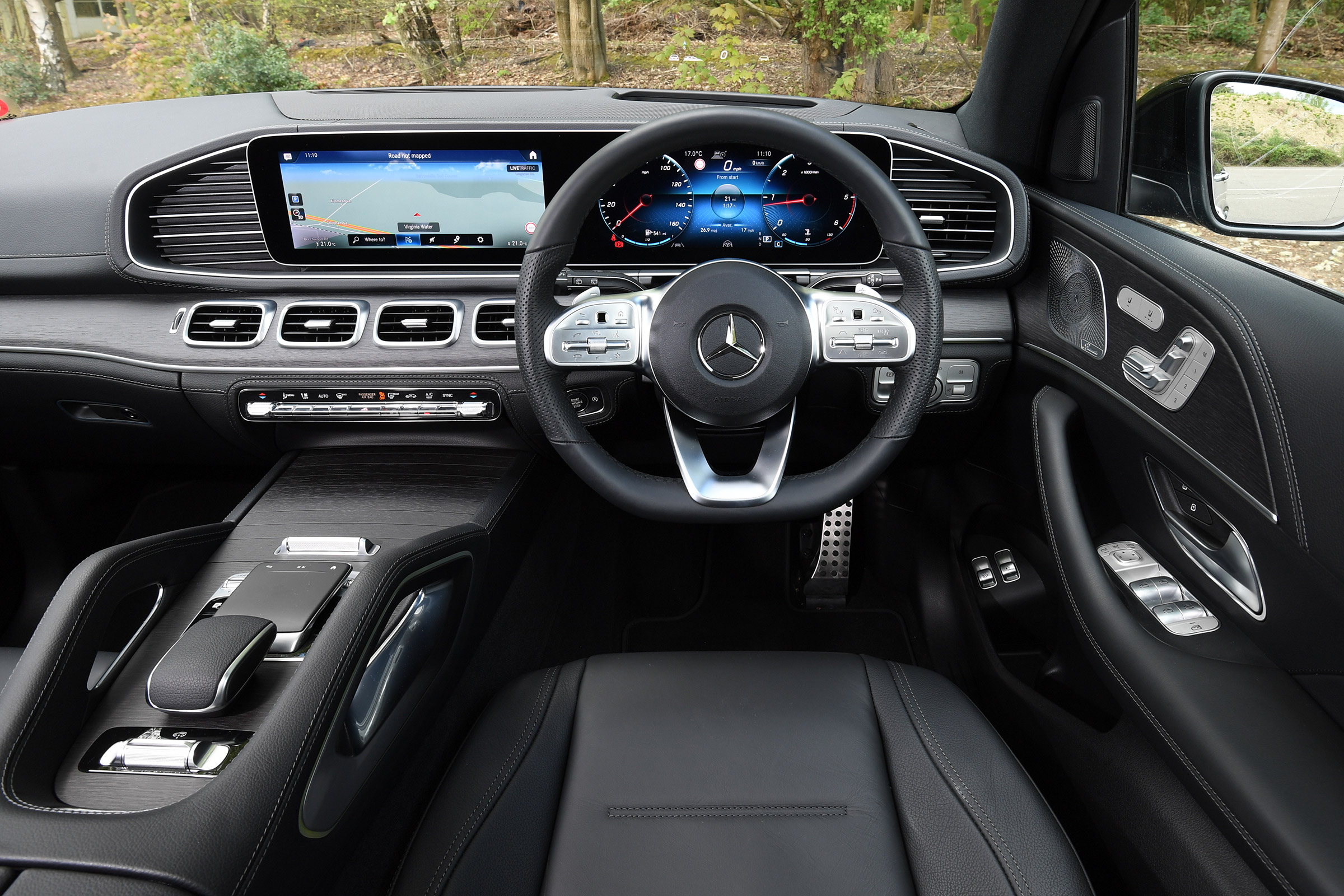 Mercedes GLE SUV dashboard