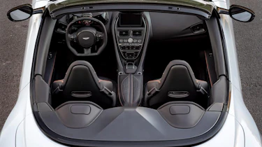 Aston Martin DBS Superleggera Volante - interior