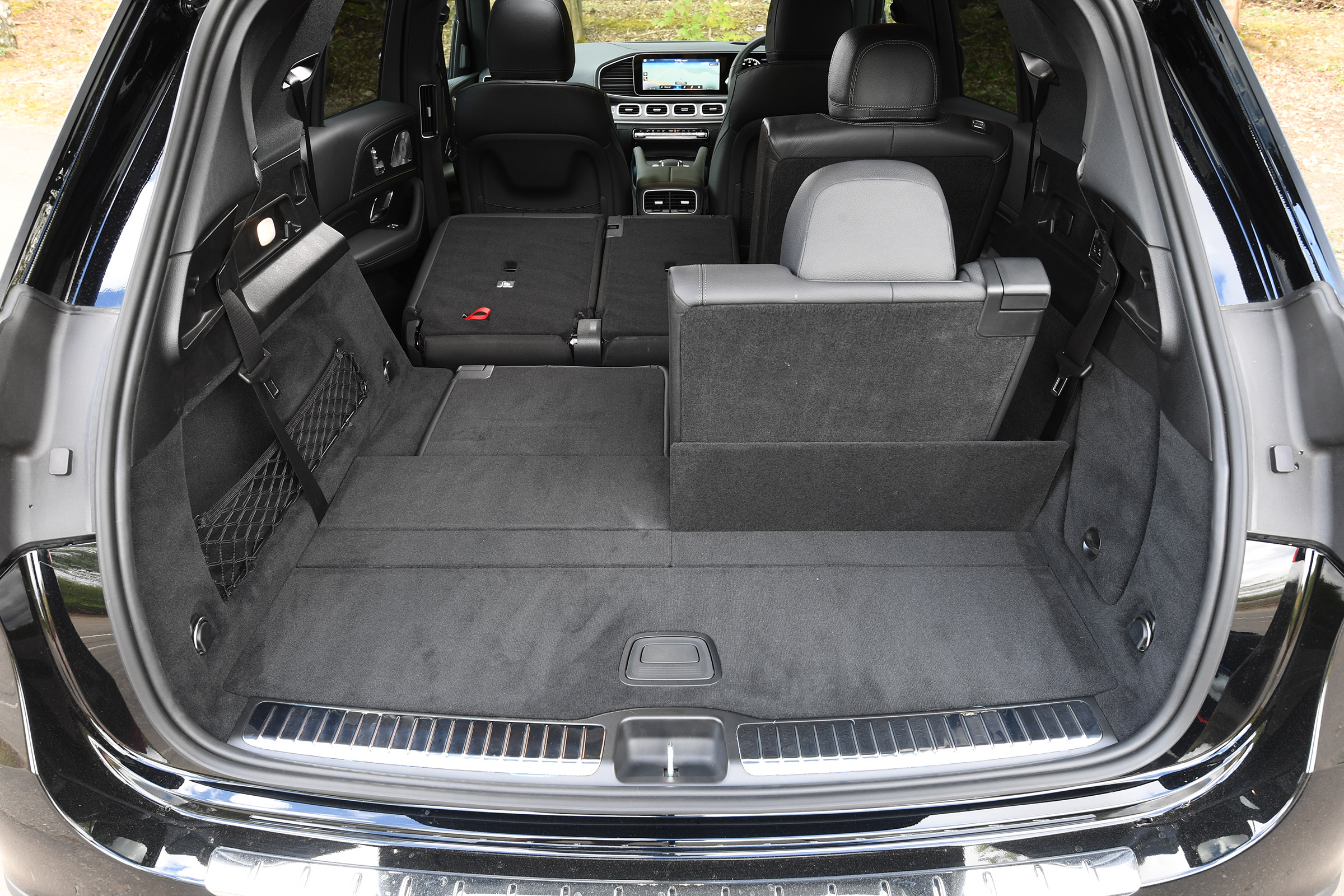 Mercedes GLE SUV boot seats up