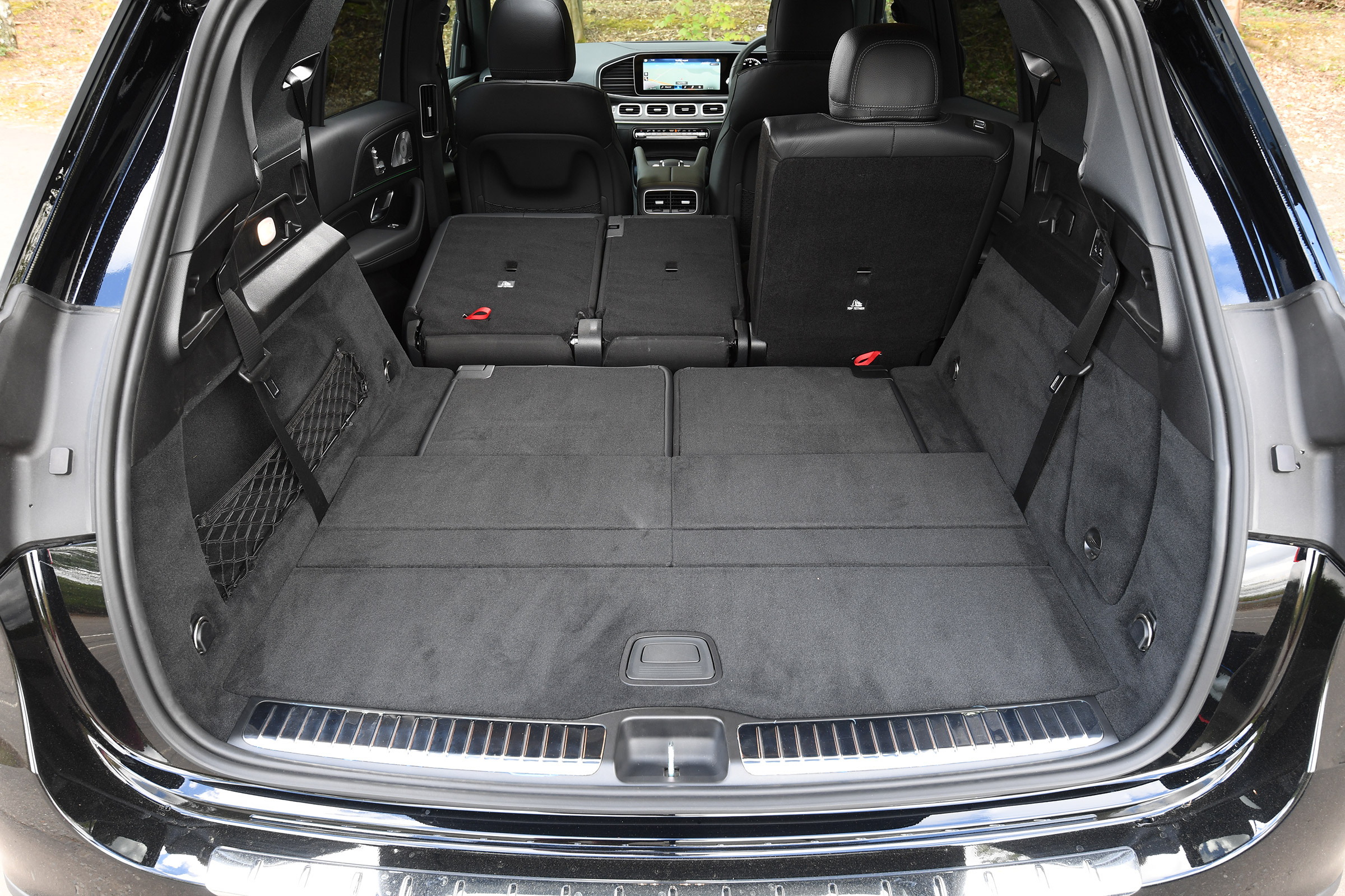 Mercedes GLE SUV boot seats down