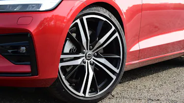 Volvo S60 saloon alloy wheels