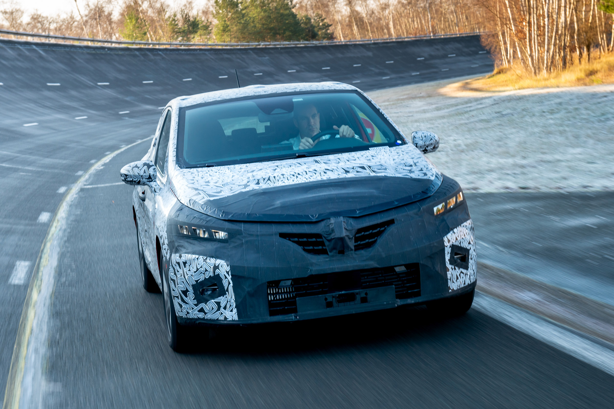 Renault Clio prototype review corner