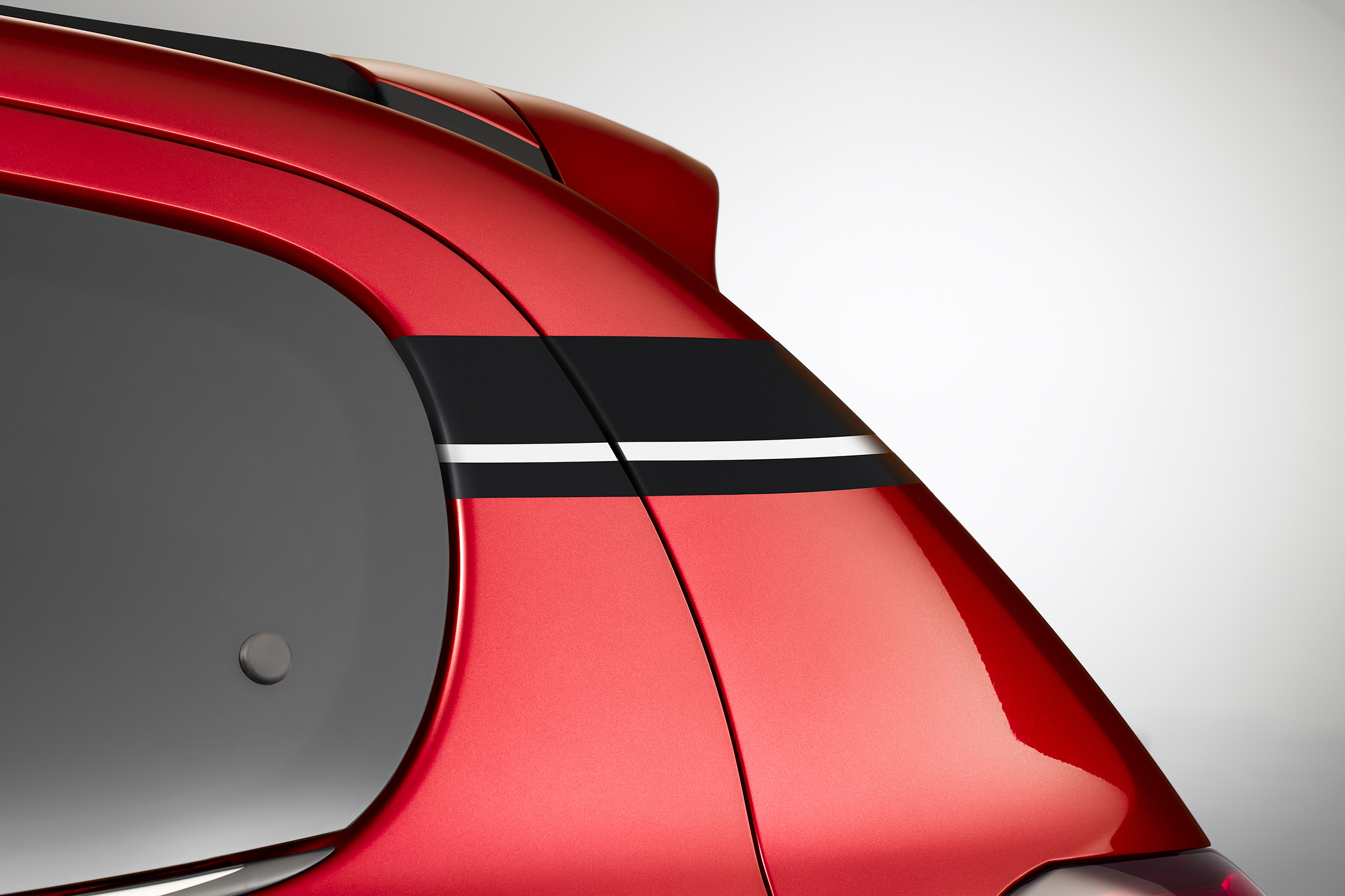 Citroën C1 Urban Ride - rear quarter graphic