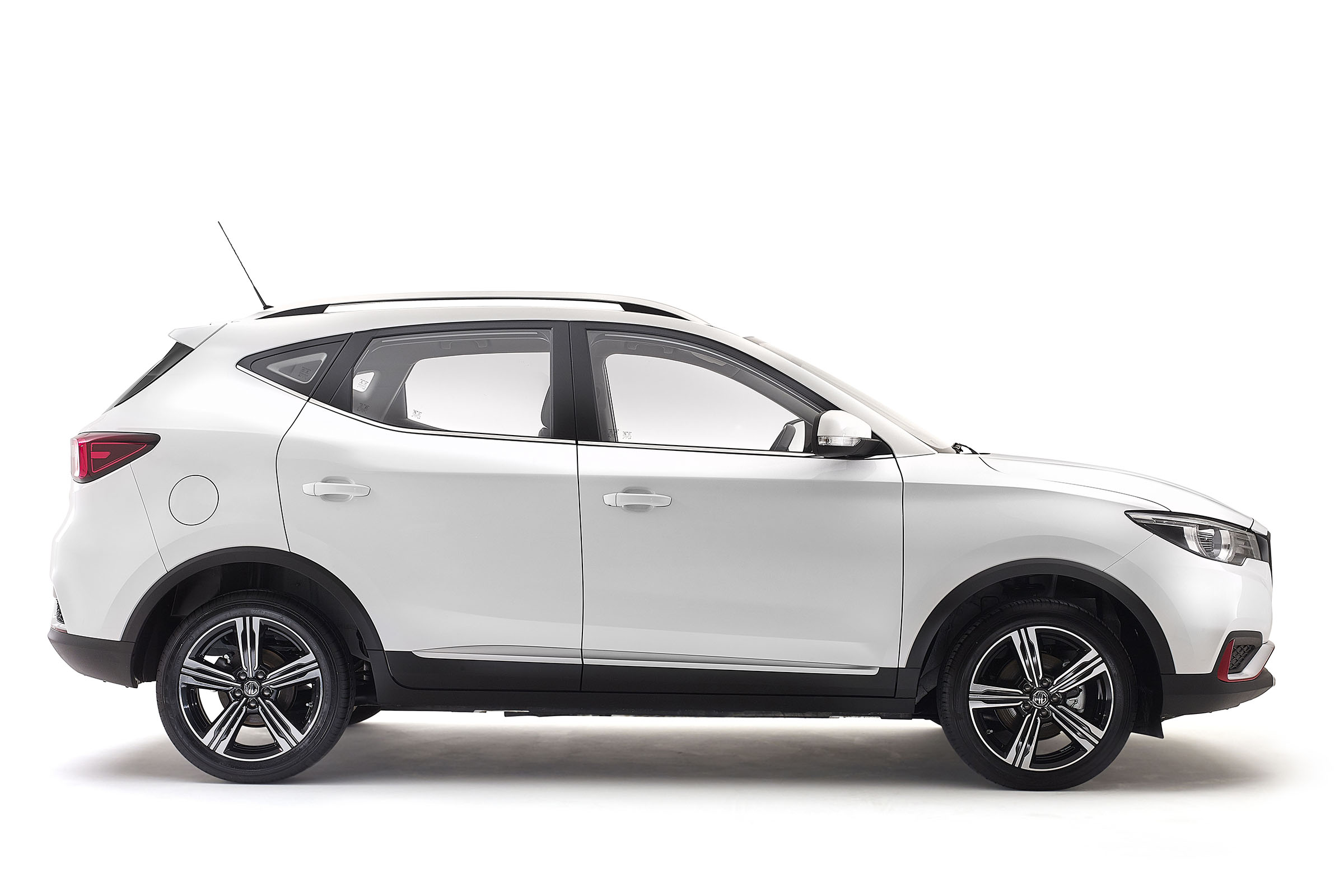 MG ZS Limited Edition - side view