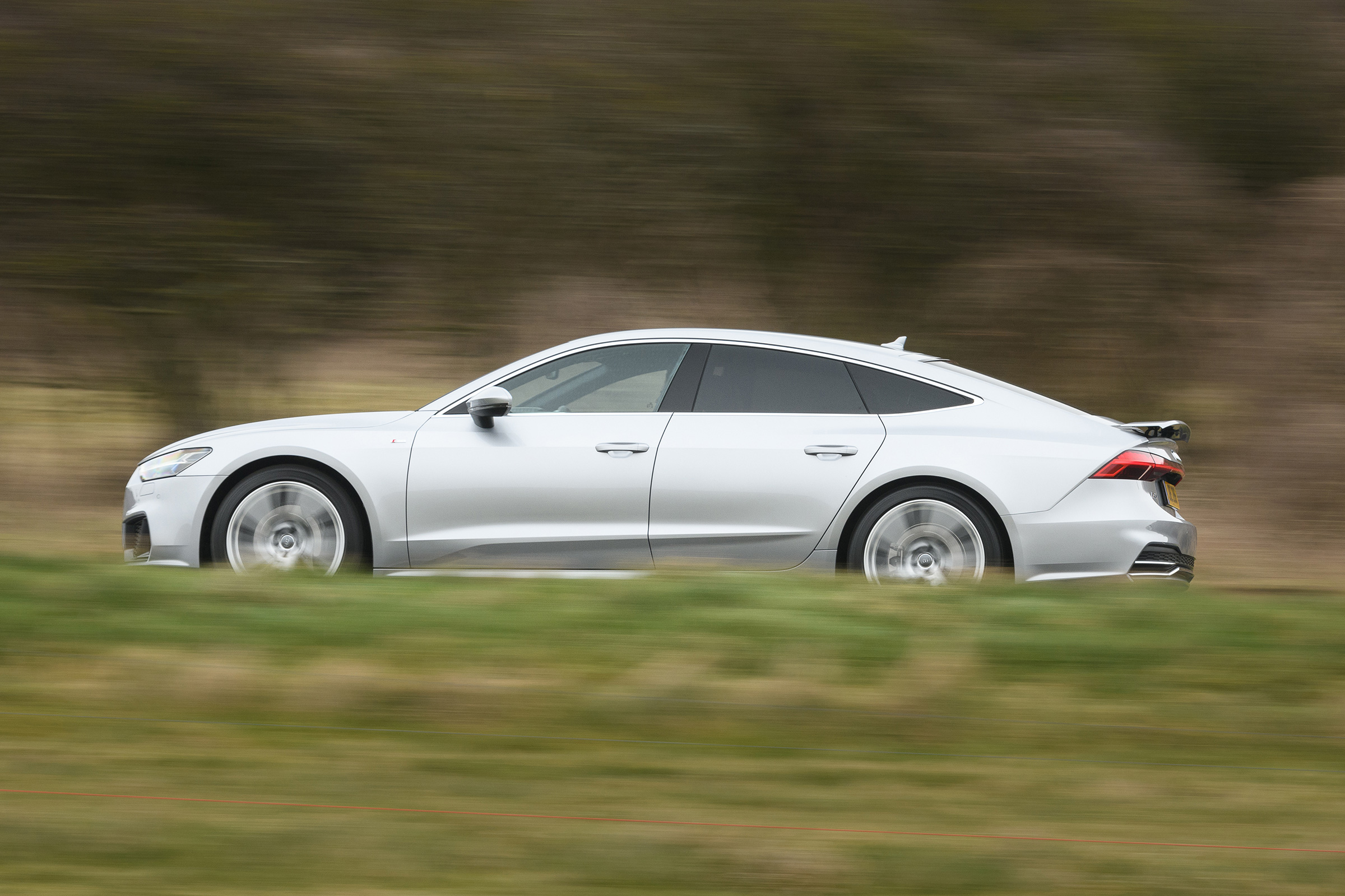 Audi A7 Sportback hatchback side panning