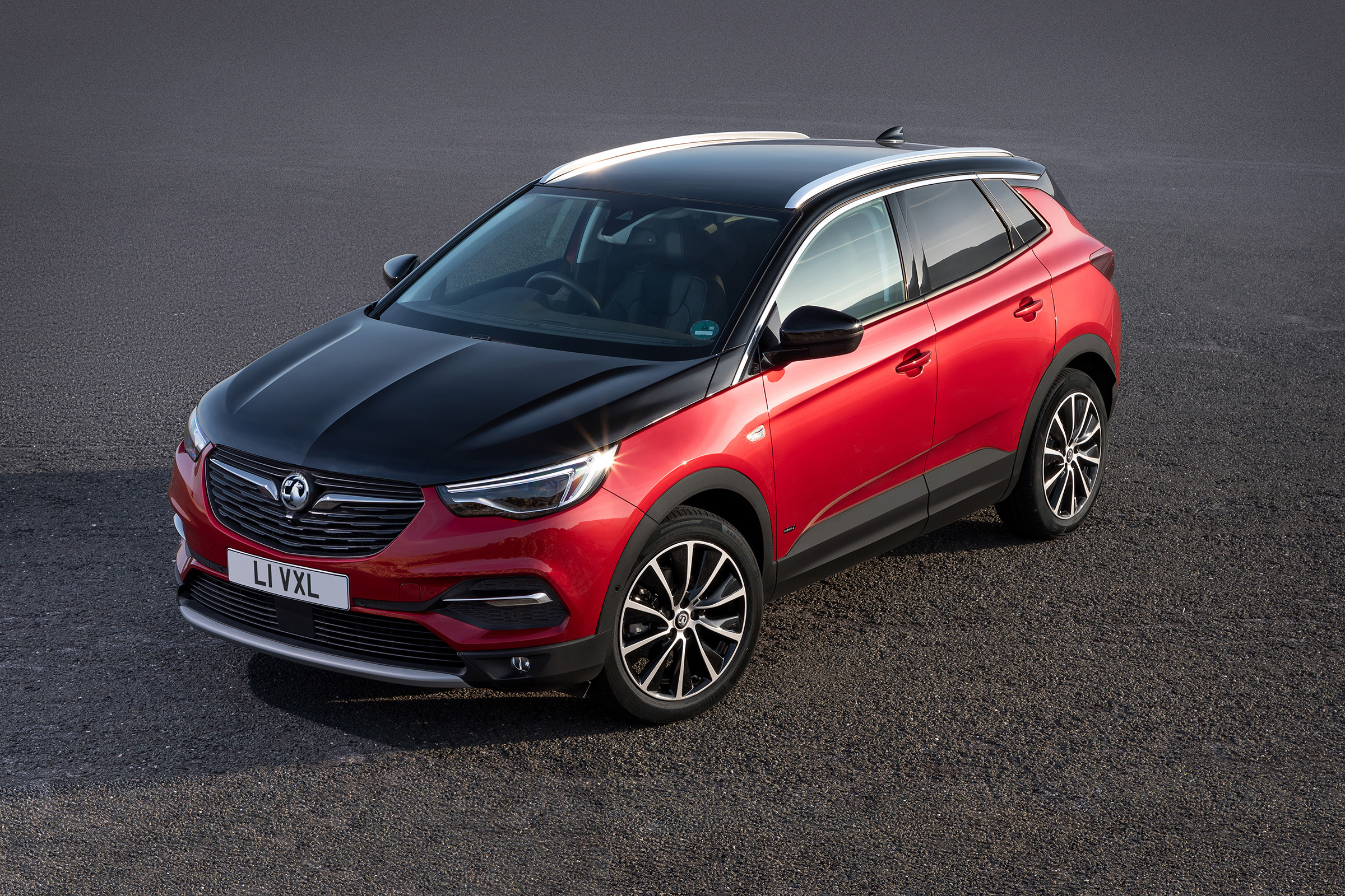 Vauxhall Grandland X Hybrid4 - static 