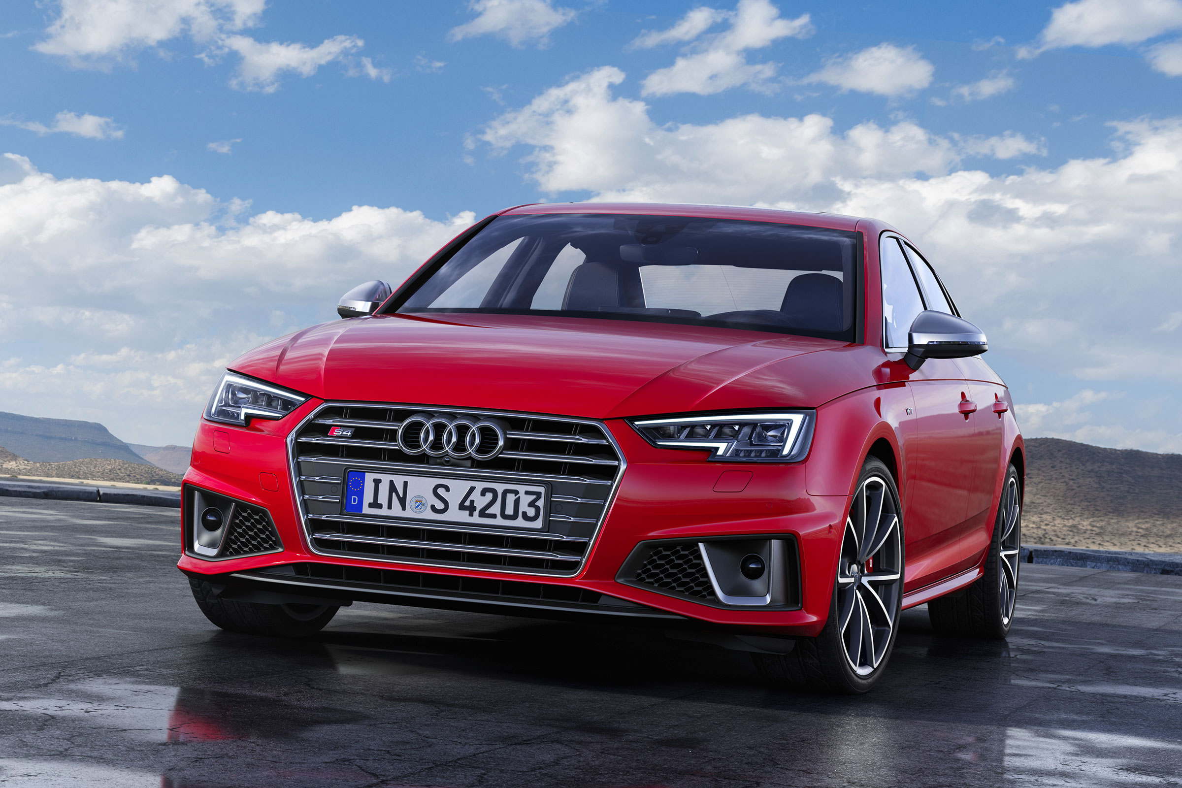 Audi S4 Saloon TDI - Front static