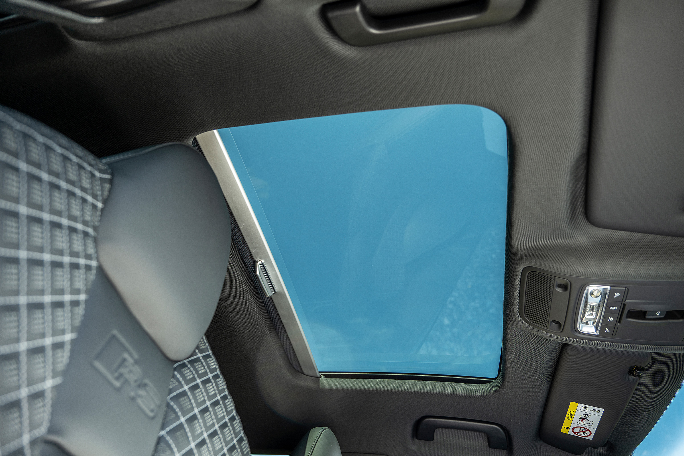 Audi RS3 sunroof