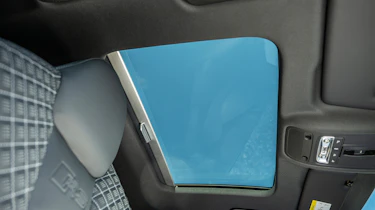 Audi RS3 sunroof