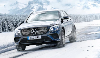 Mercedes GLC in snow