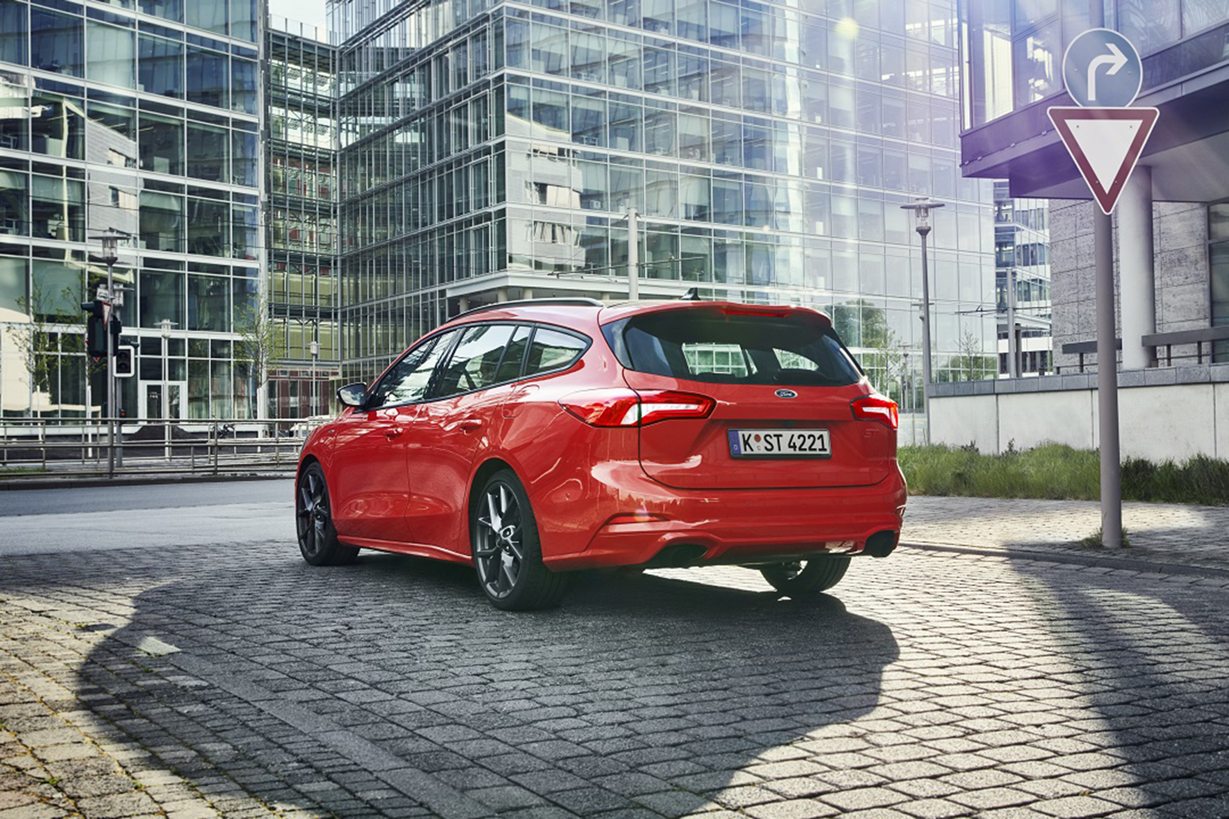 2019 Ford Focus ST estate - three quarter static