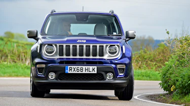 Jeep Renegade cornering