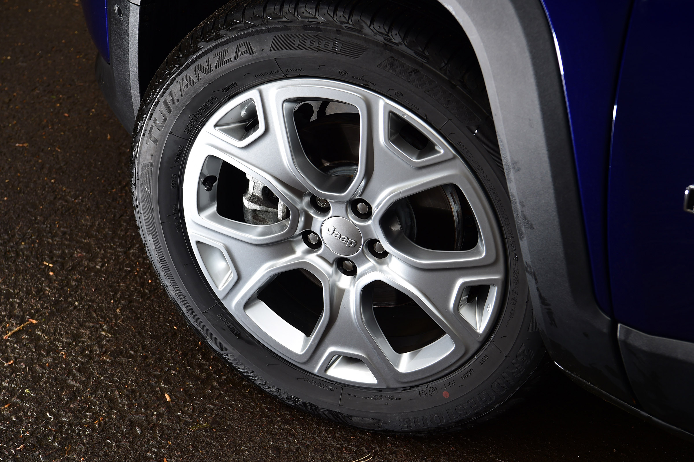 Jeep Renegade alloy wheel
