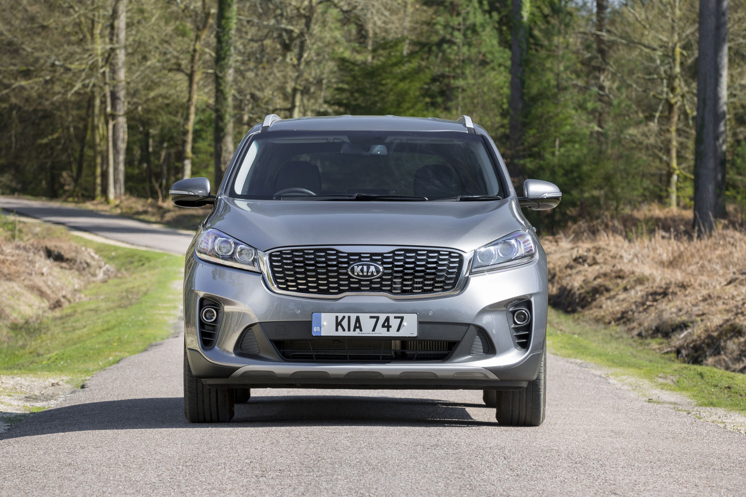 Kia Sorento SUV front static