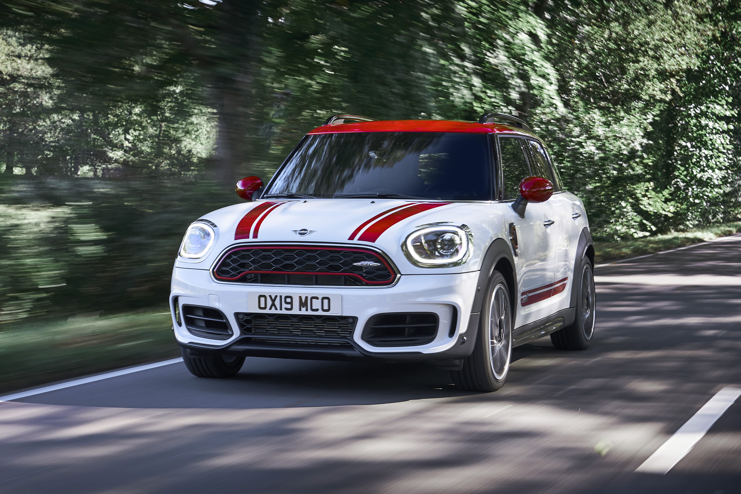 MINI John Cooper Works Countryman - front quarter view