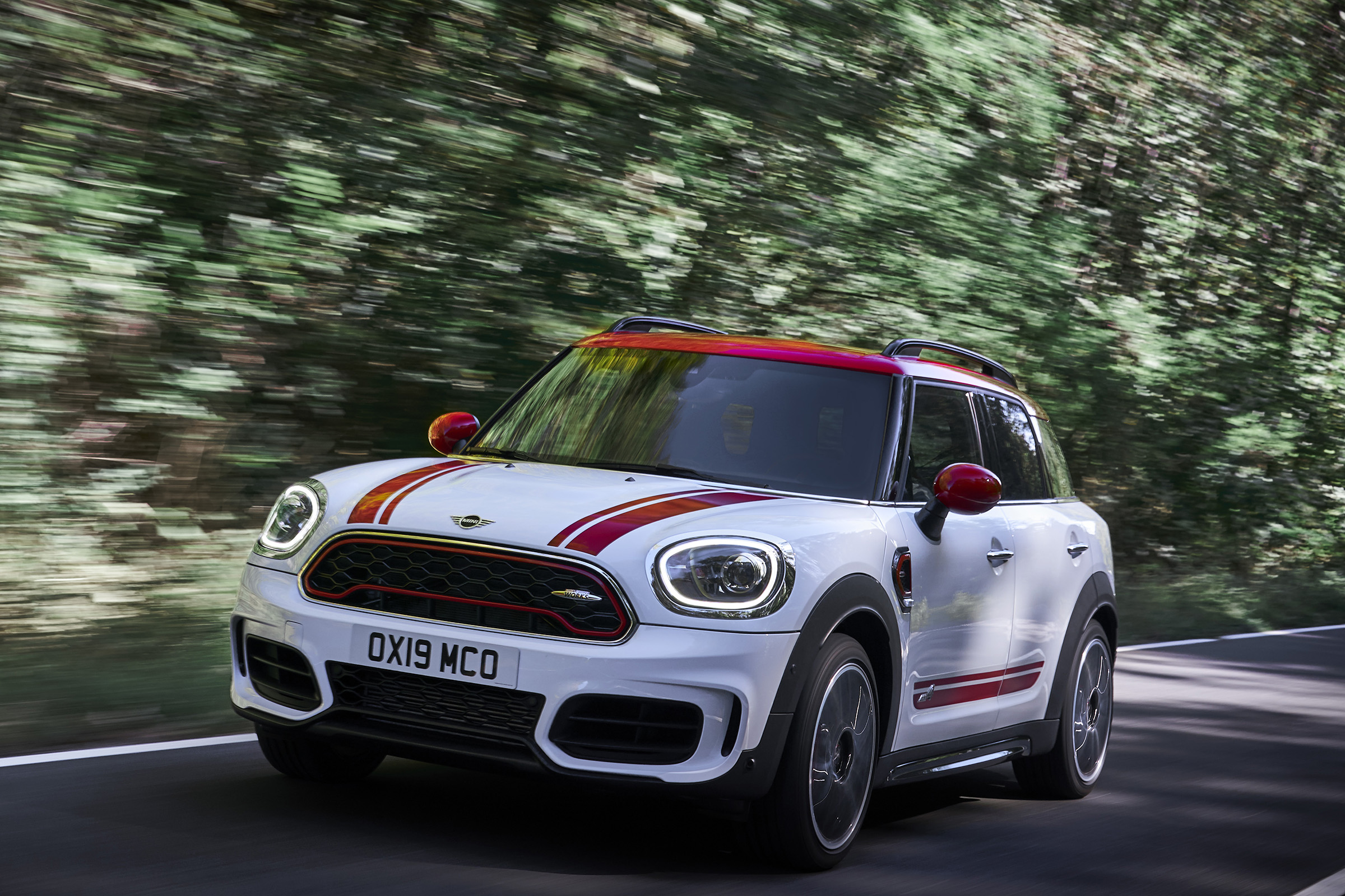 MINI John Cooper Works Countryman - front quarter cornering 