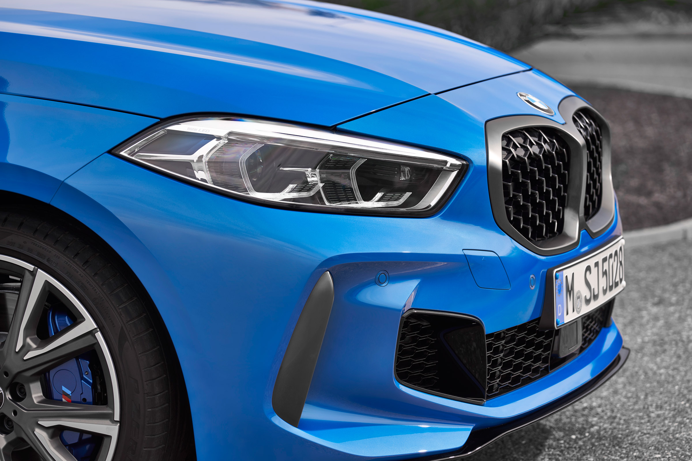 2019 BMW 1 Series M135i xDrive front nose close-up