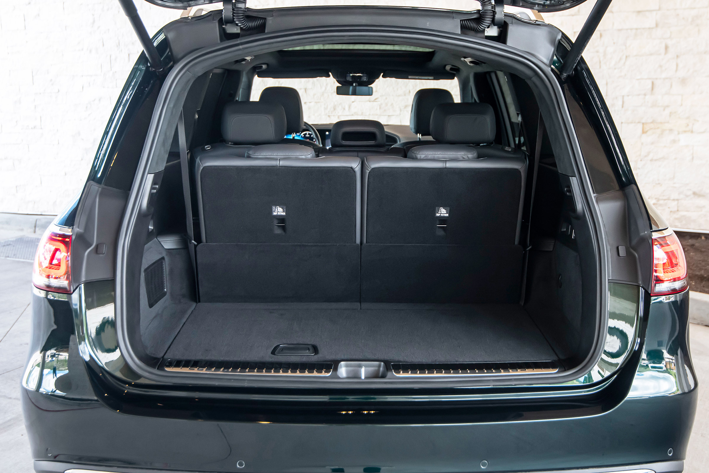 Mercedes GLS SUV boot