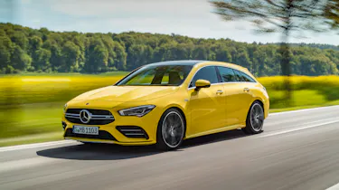 Mercedes-AMG CLA 35 Shooting Brake - front 3/4 dynamic