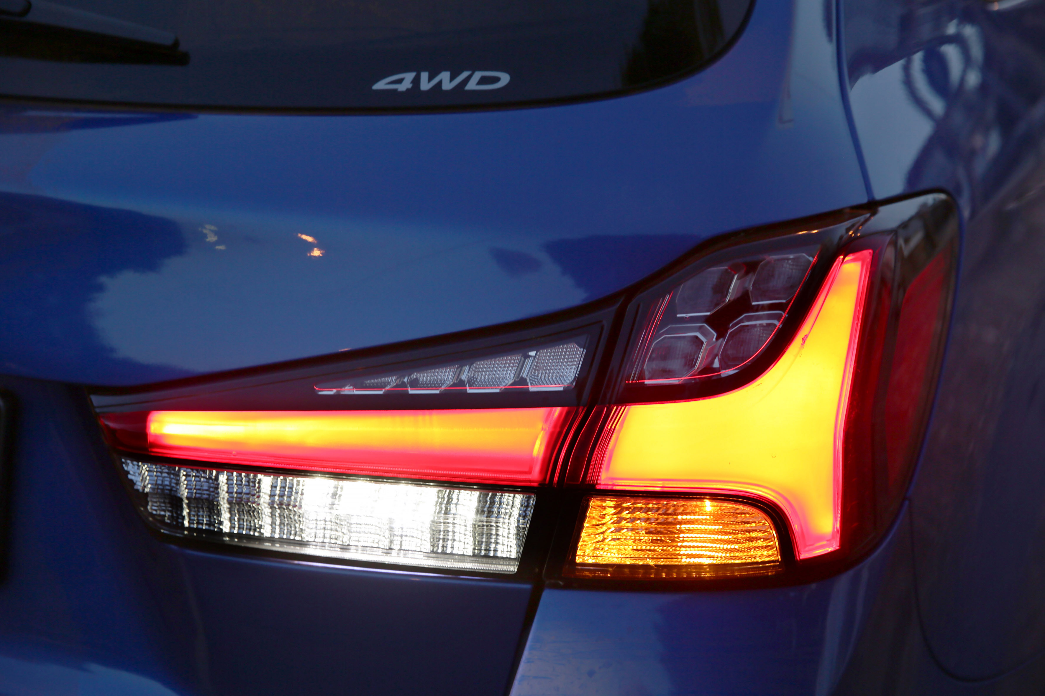 2020 Mitsubishi ASX rear light