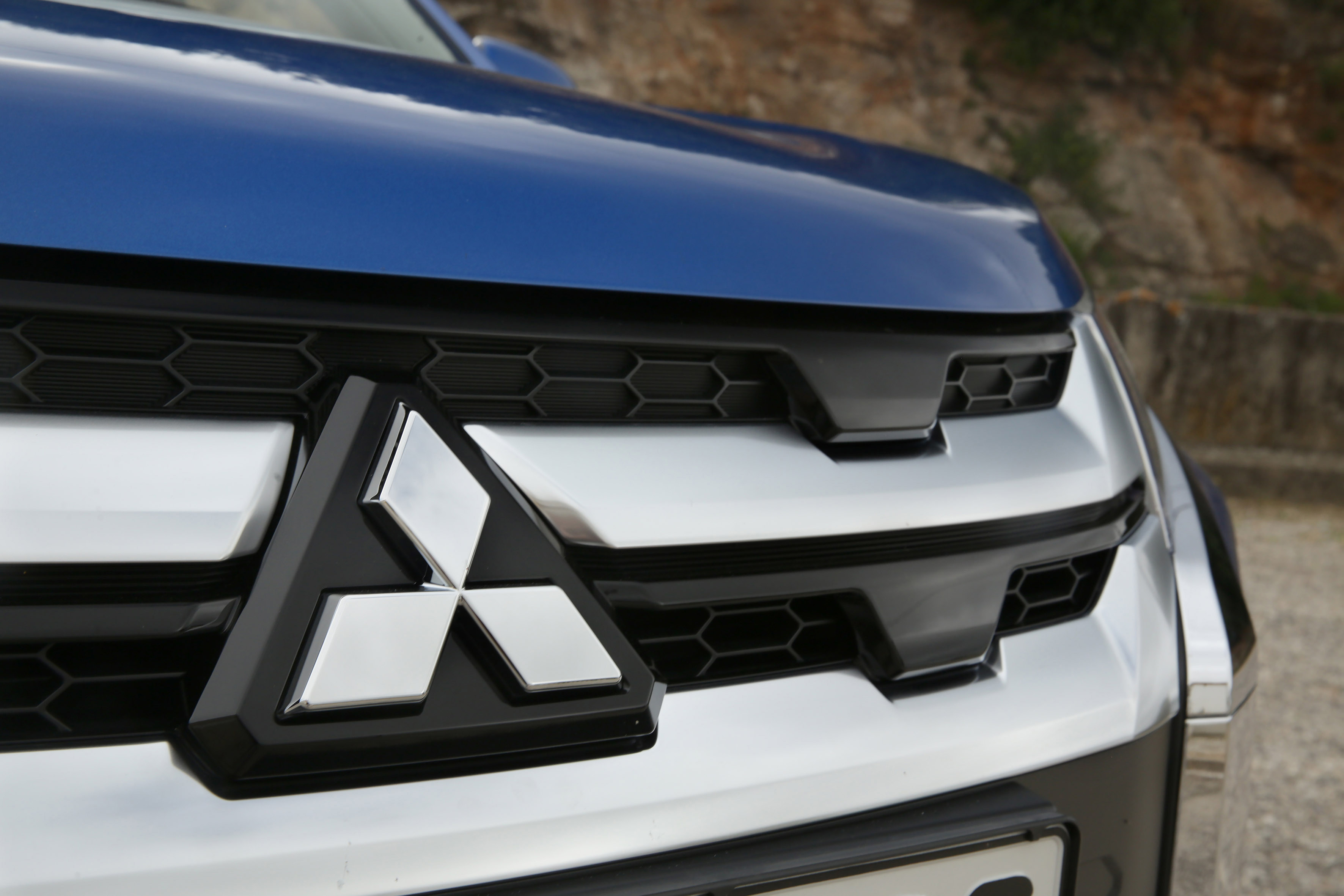 2020 Mitsubishi ASX badge