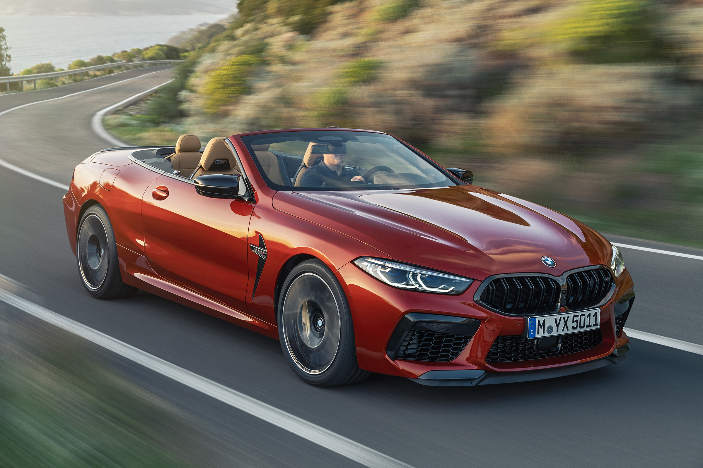 BMW M8 Competition convertible - front view 3/4 cornering 