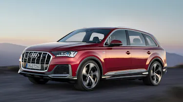 Audi Q7 SUV facelift front 3/4 tracking