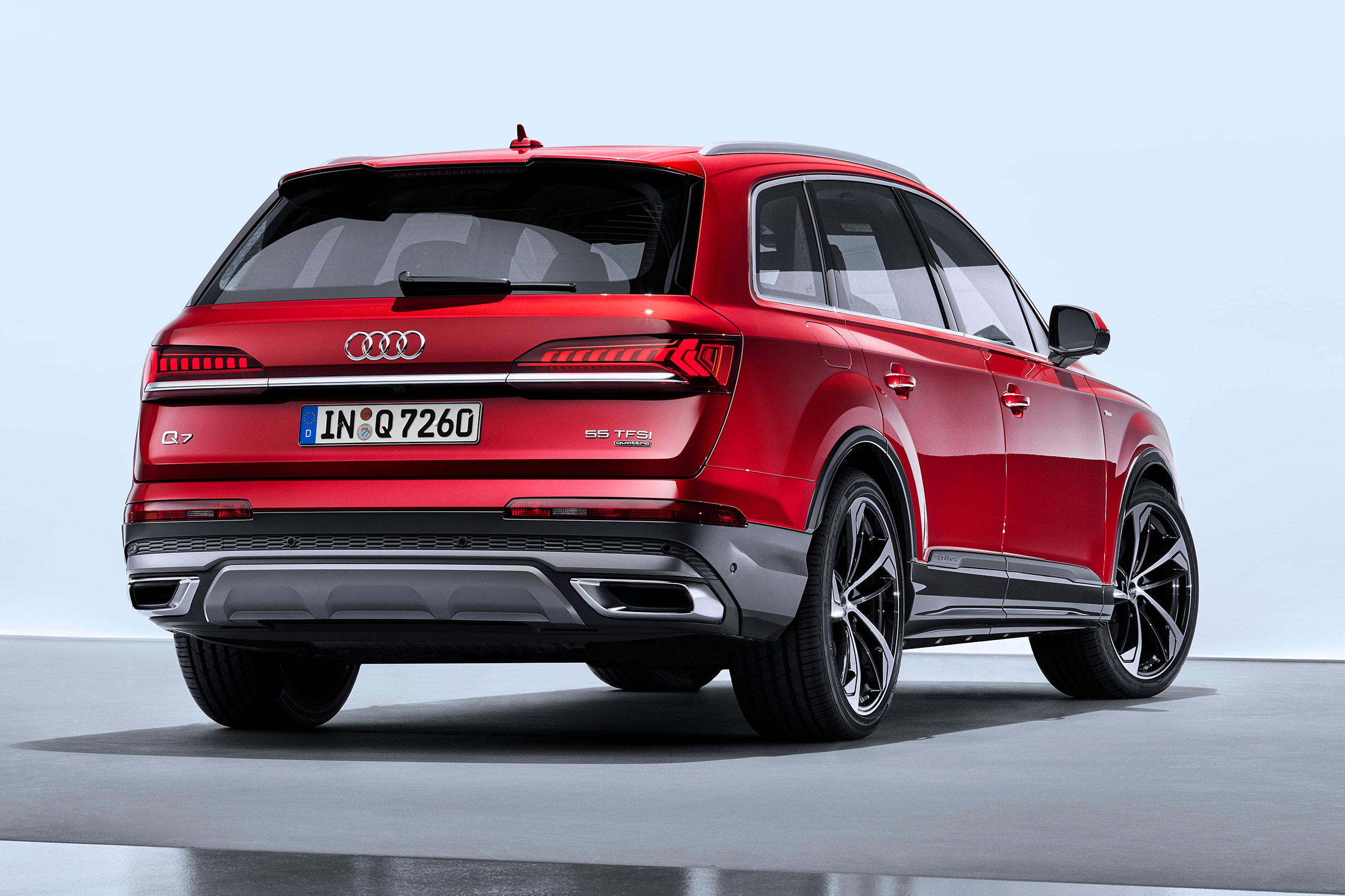 Audi Q7 SUV facelift rear 3/4